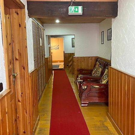 Hotel Altes Faehrhaus 뒤스부르크 외부 사진