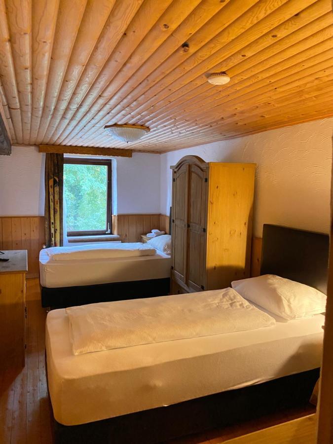 Hotel Altes Faehrhaus 뒤스부르크 외부 사진