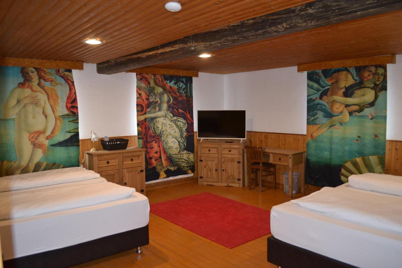 Hotel Altes Faehrhaus 뒤스부르크 외부 사진