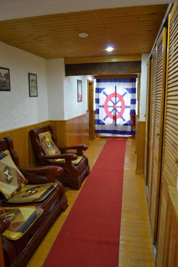 Hotel Altes Faehrhaus 뒤스부르크 외부 사진